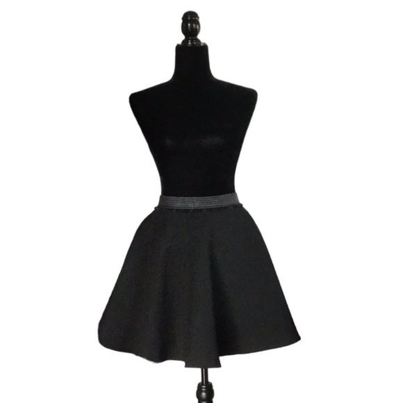 Rudsak Geny Black Skater With Pockets Skirt, size S - Picture 1 of 9